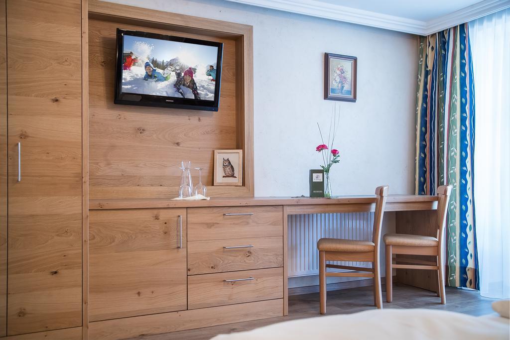 Seehotel St Hubertus Pertisau Extérieur photo