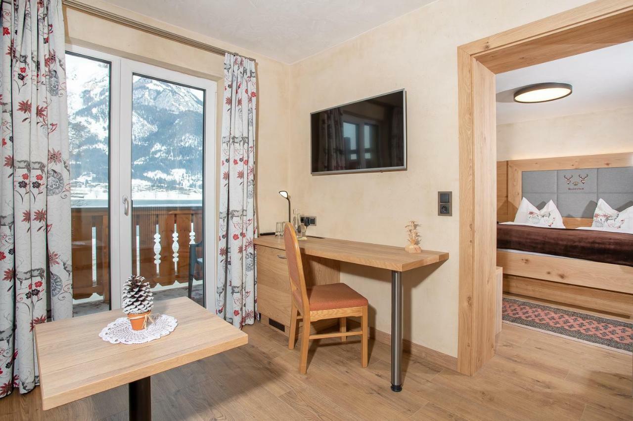 Seehotel St Hubertus Pertisau Extérieur photo